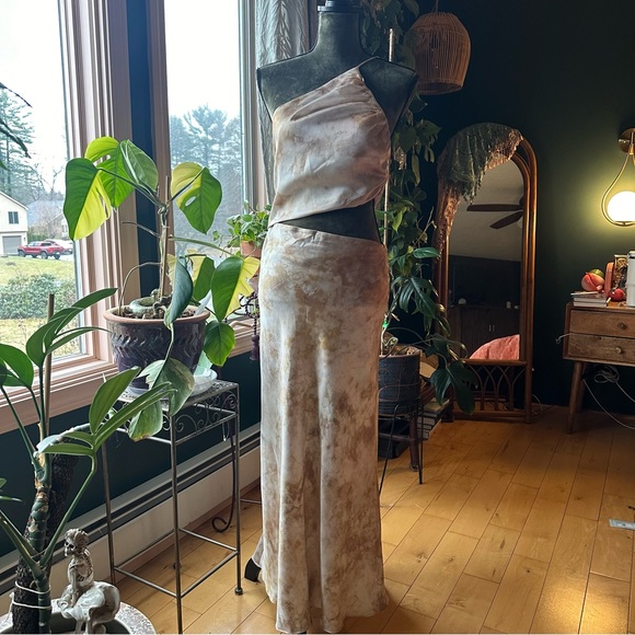 Grecian Style Silk Evening Gown, Zara - Picture 3 of 3